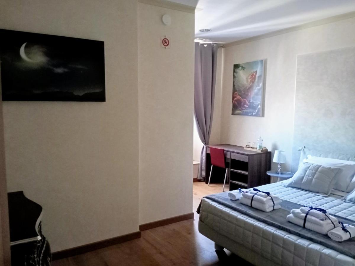 Bra Luxury Guest House Verona Habitación foto